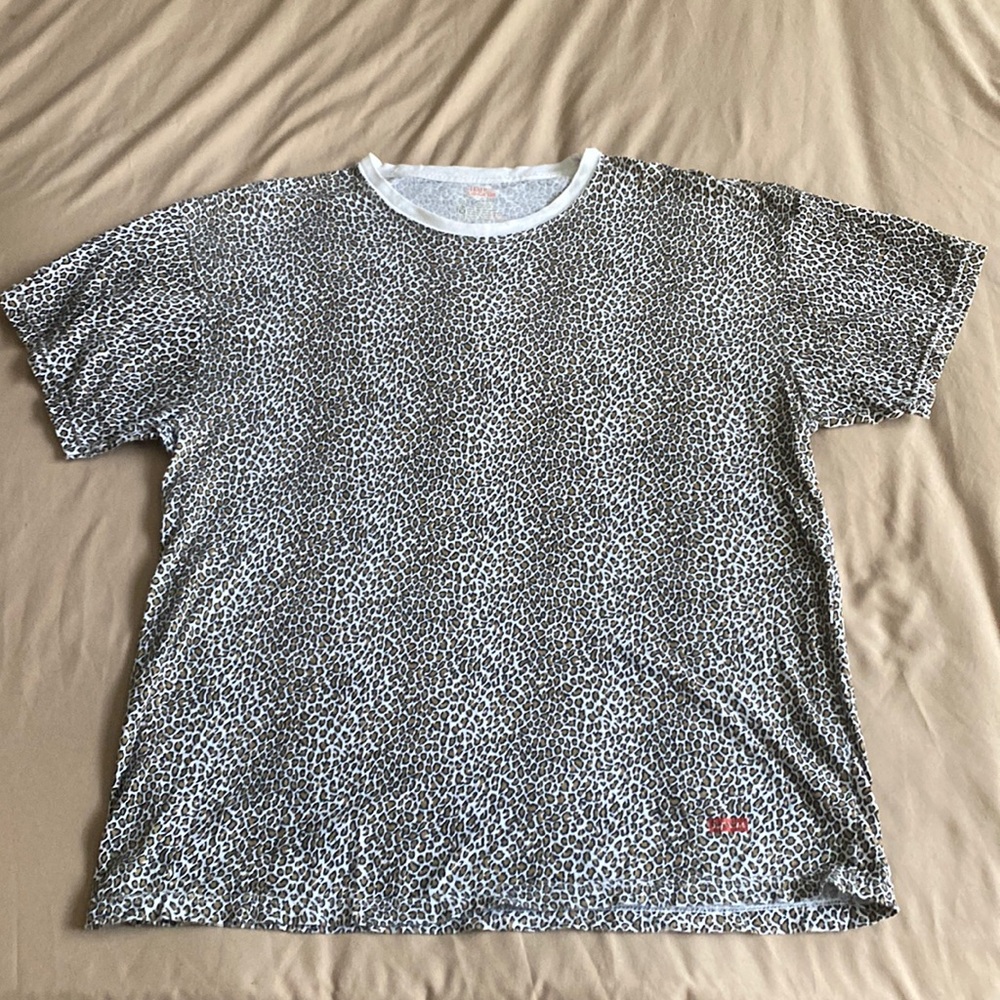 Supreme Hanes Leopard tee
